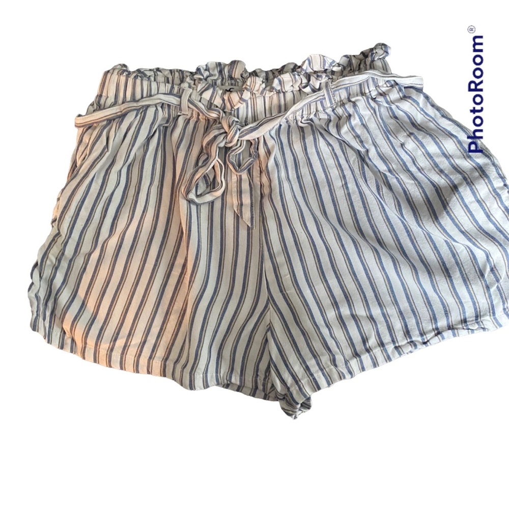 Hollister stripped XS shorts